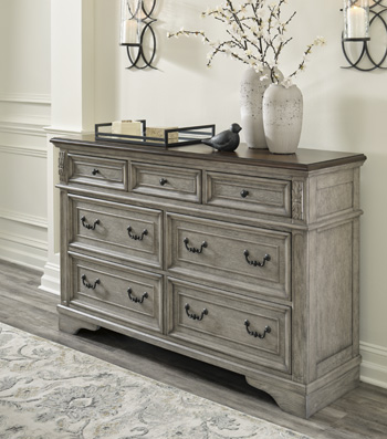 Dresser